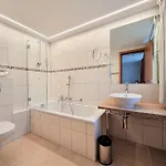 Self-service Berggeist Готель